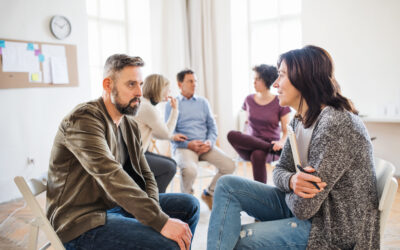 Différence entre psychologue et thérapeute : tout comprendre pour choisir le bon professionnel